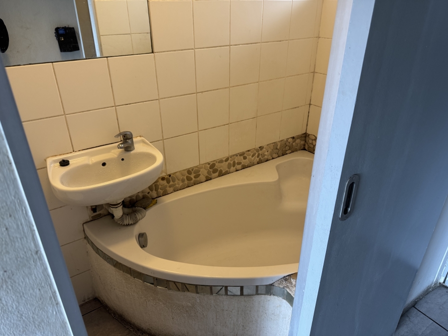 To Let 1 Bedroom Property for Rent in Cape Town City Centre Western Cape